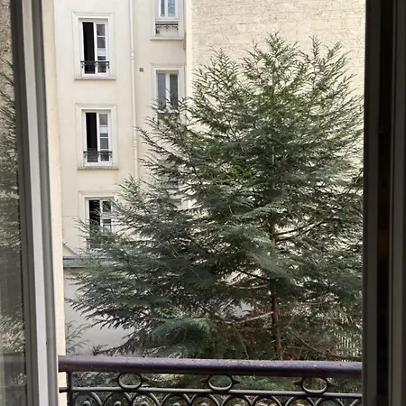 Chez Aurélie - Mairie Du 18ème * Parigi